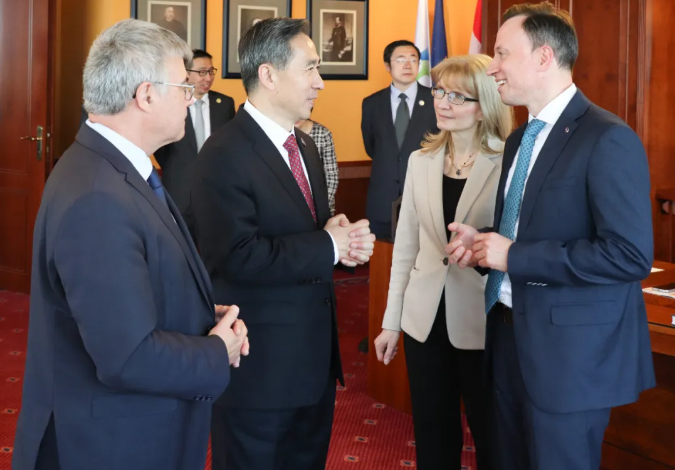 第二届中国国际供应链促进博览会匈牙利推介路演成功举办