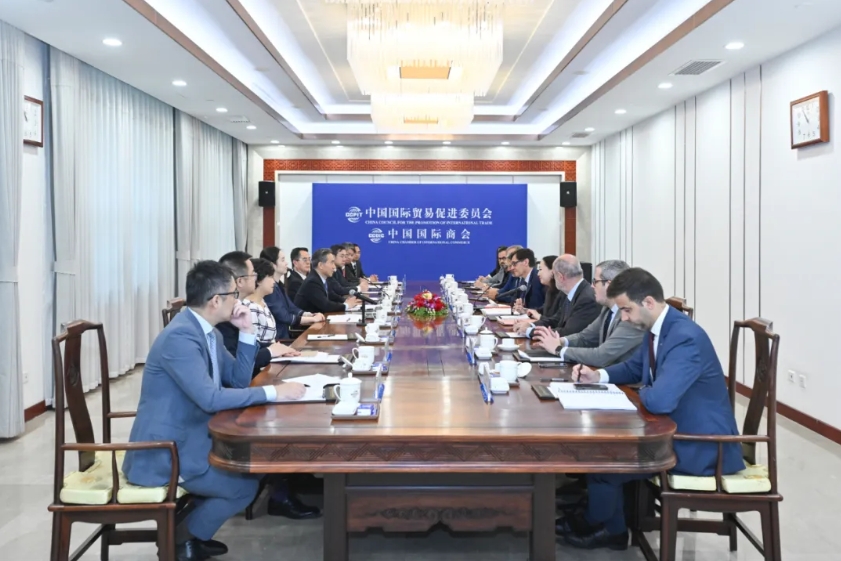 任鸿斌会见西班牙工社党加泰罗尼亚自治区书记、加区政府主席伊利亚