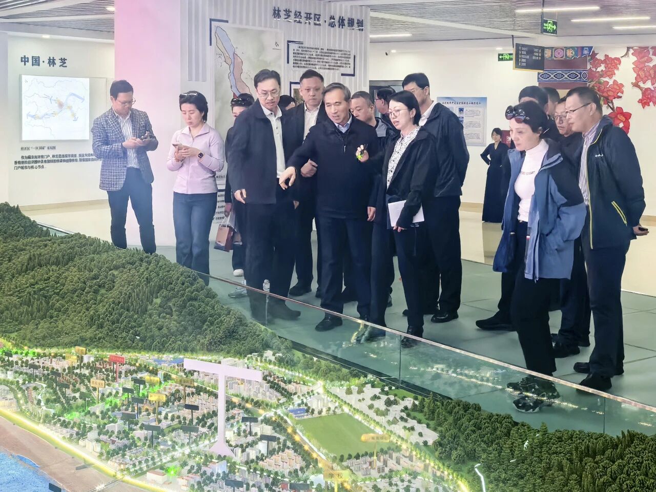 中国贸促会在拉萨召开贸促系统西藏工作座谈会