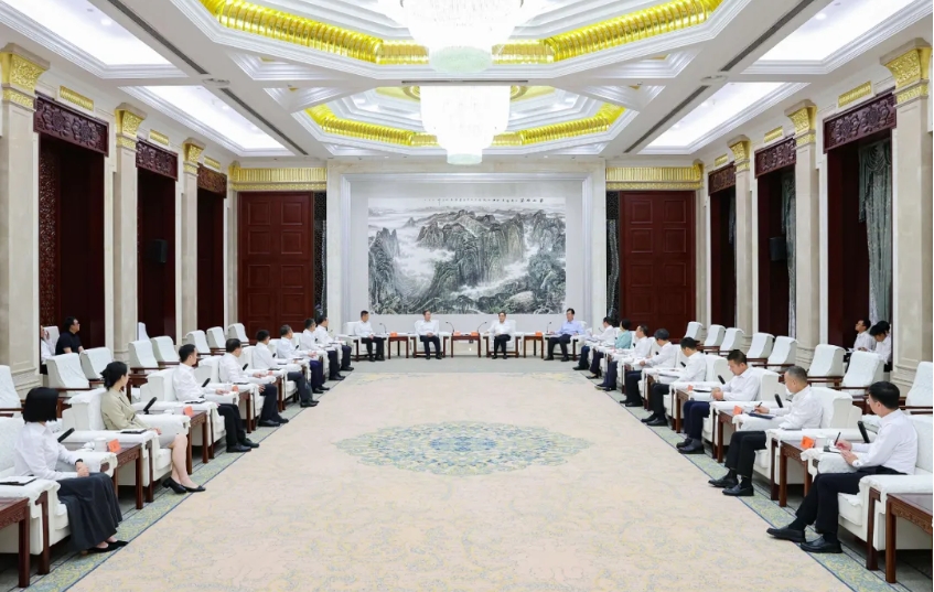 任鸿斌赴贵州省从江县推进定点帮扶工作