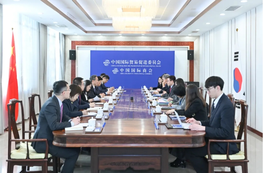 任鸿斌会见韩国产业通商部通商交涉本部长吕翰九一行