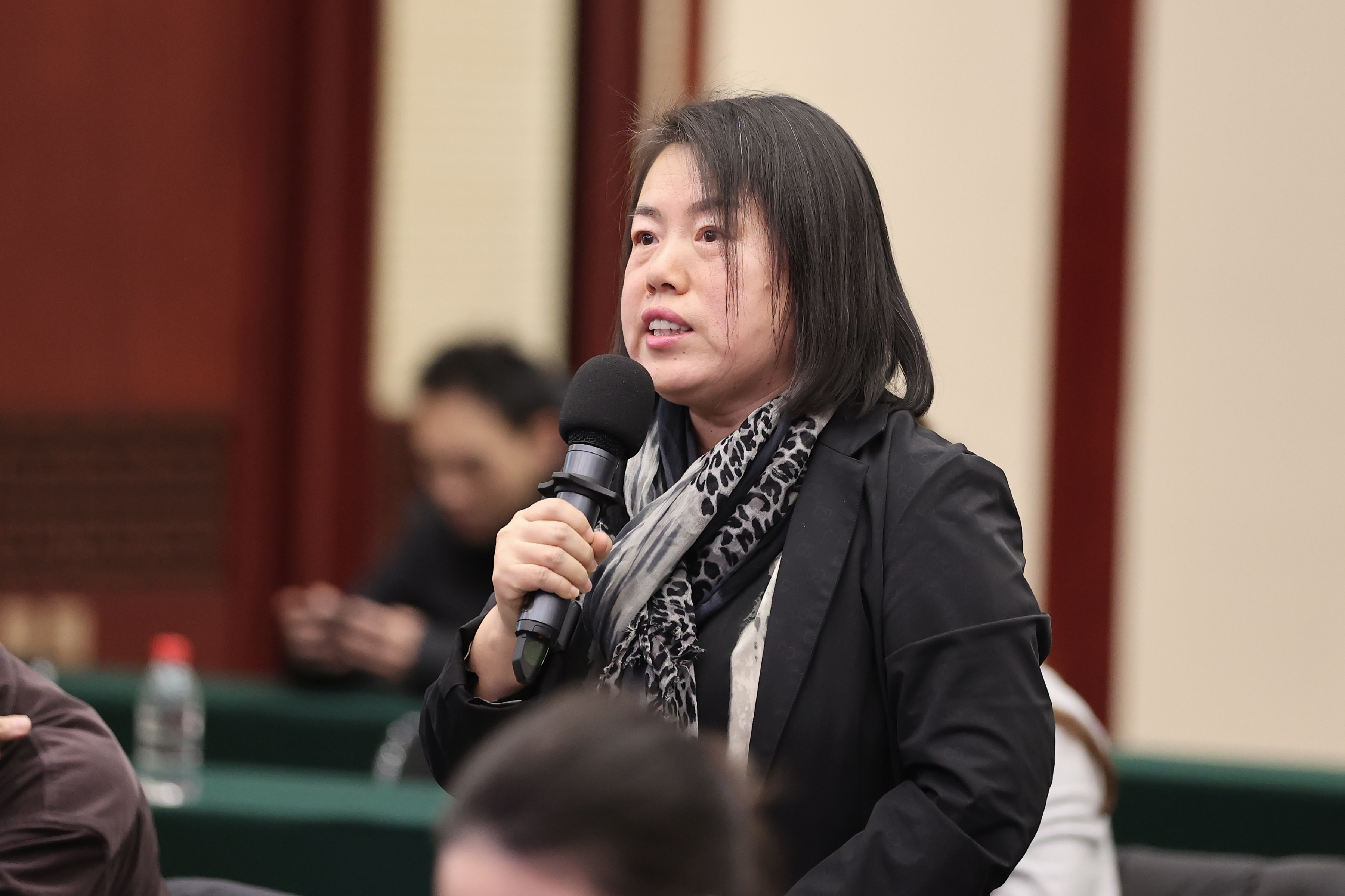 中国贸促会举行12月例行新闻发布会