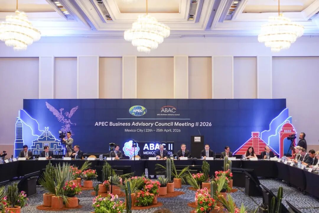 任鸿斌率团赴墨西哥出席APEC工商咨询理事会第二次会议