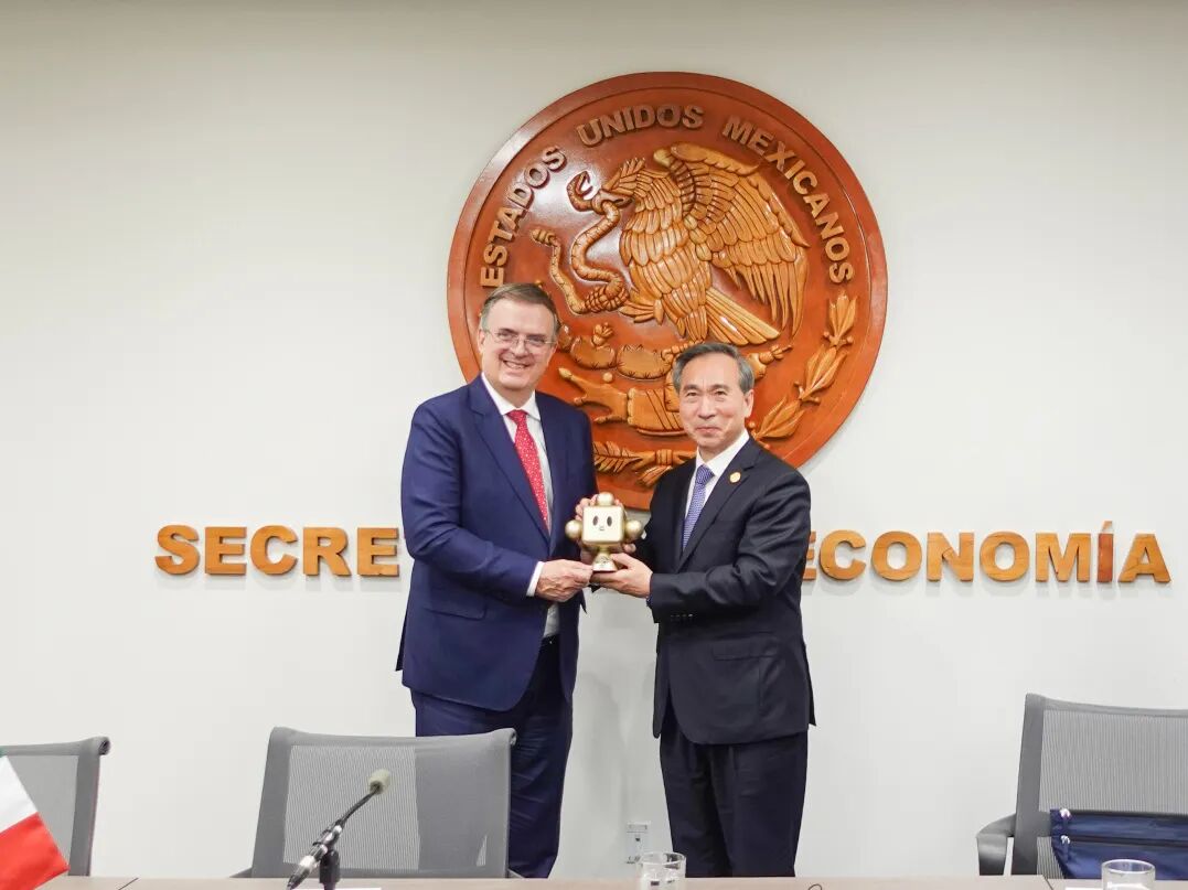 任鸿斌率团赴墨西哥出席APEC工商咨询理事会第二次会议